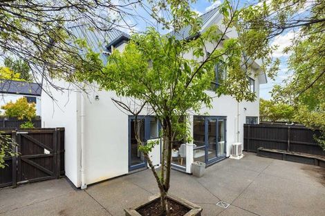 Photo of property in 2/526 Madras Street, St Albans, Christchurch, 8014