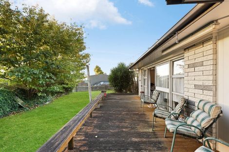 Photo of property in 18 Oakfield Crescent, Pukete, Hamilton, 3200