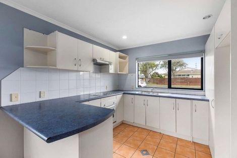 Photo of property in 100a Manuroa Road, Takanini, 2112