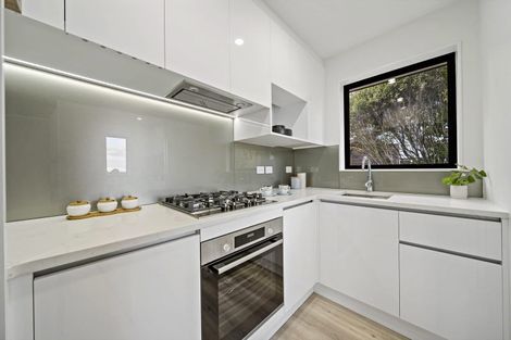 Photo of property in 11 Tawapou Close, Massey, 0614