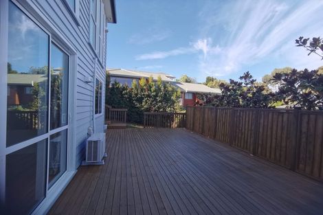 Photo of property in 1004a East Coast Road, Northcross, Auckland, 0630