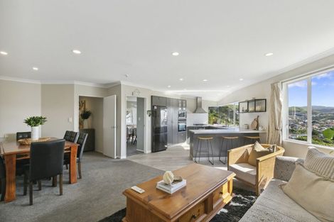 Photo of property in 14 Huxley Grove, Churton Park, Wellington, 6037