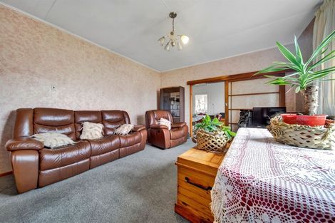 Photo of property in 22 Hunter Street, Hawera, 4610