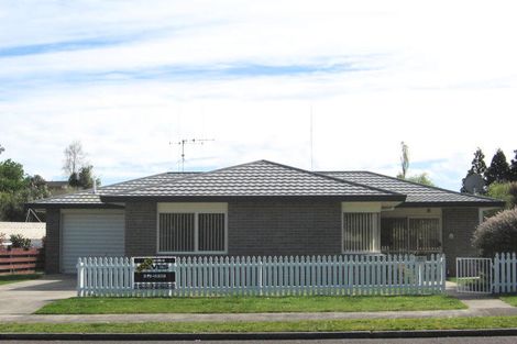 Photo of property in 49a Esmeralda Street, Welcome Bay, Tauranga, 3112