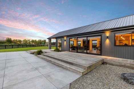 Photo of property in 77 Aranui Road, Kairanga, Palmerston North, 4475