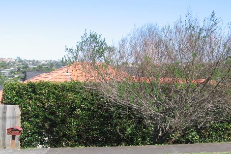Photo of property in 4a Scarboro Terrace, Murrays Bay, Auckland, 0630