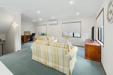 Photo of property in 8 Surrey Lane, Glenview, Hamilton, 3206