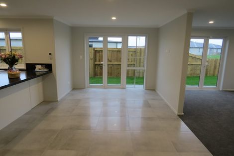 Photo of property in 8 Kahuparere Crescent, Pyes Pa, Tauranga, 3112