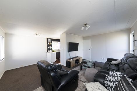 Photo of property in 31 Peter Hall Drive, Kelvin Grove, Palmerston North, 4414