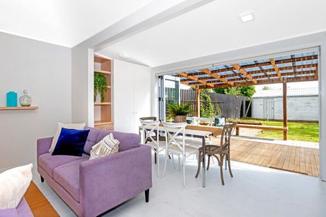 Photo of property in 23 Wellington Street, Te Hapara, Gisborne, 4010