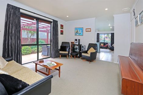 Photo of property in 7 Brookwood Drive, Henderson, Auckland, 0612