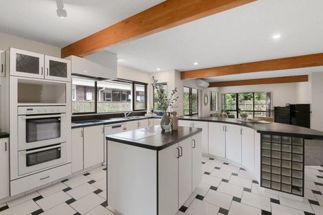 Photo of property in 17 Easton Way, Levin, 5510