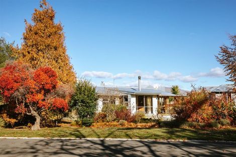 Photo of property in 1 Hunter Crescent, Wanaka, 9305