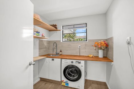 Photo of property in 64 Karnak Crescent, Russley, Christchurch, 8042