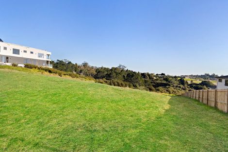 Photo of property in 16 Annmarie Avenue, Totara Park, Auckland, 2019