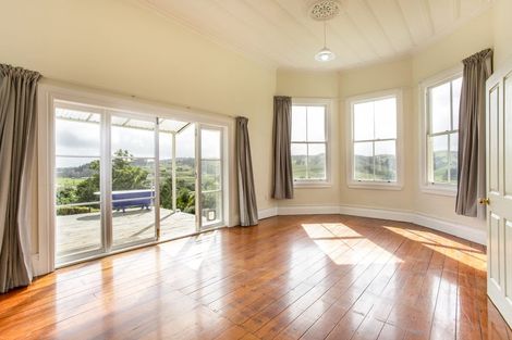 Photo of property in 8 Forlong Rise, Helensville, 0800