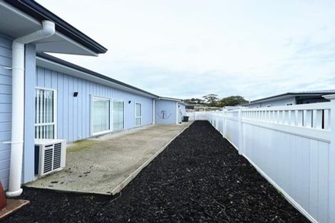 Photo of property in 40 Holcroft Street, Papakura, 2110