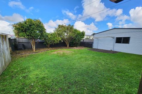 Photo of property in 1/90 Clevedon Road, Papakura, 2110