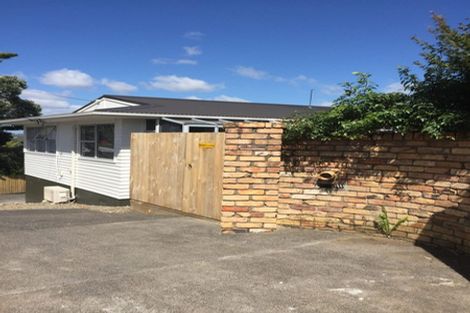 Photo of property in 57 Fairmount Road, Titirangi, Auckland, 0604