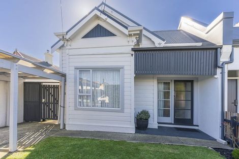 Photo of property in 37 Prince Albert Road, Saint Kilda, Dunedin, 9012