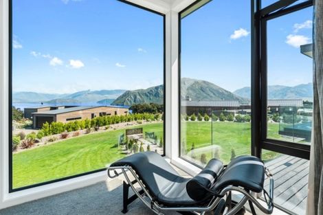 Photo of property in 25 Mount Gold Place, Wanaka, 9305