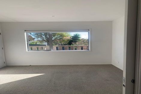 Photo of property in 8 Lavender Close, Spotswood, New Plymouth, 4310