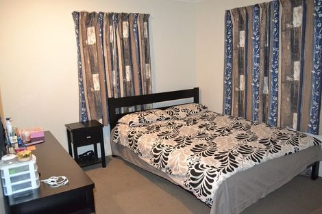 Photo of property in 382 Bucklands Beach Road, Bucklands Beach, Auckland, 2012