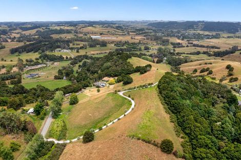 Photo of property in 71 Rapson Road, Kaukapakapa, 0871