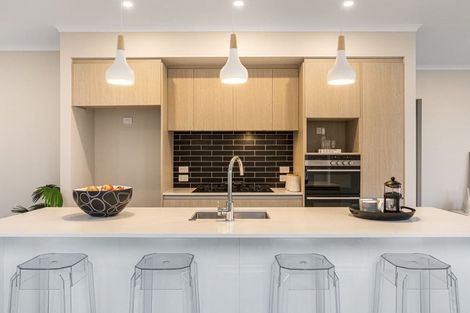 Photo of property in 24 Kuku Avenue, Red Beach, 0932