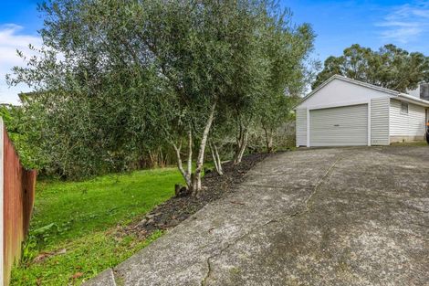 Photo of property in 6 Palmer Avenue, Glen Eden, Auckland, 0602