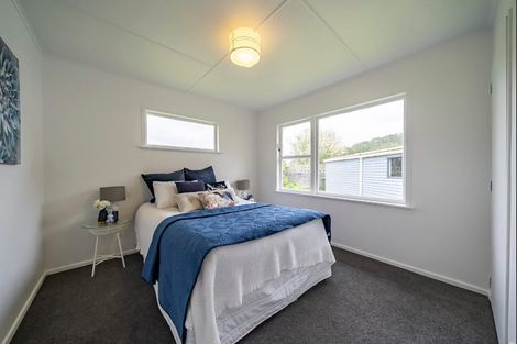 Photo of property in 5 Harlow Grove, Wainuiomata, Lower Hutt, 5014