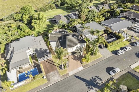 Photo of property in 66 Mcbreen Avenue, Northcote, Auckland, 0627