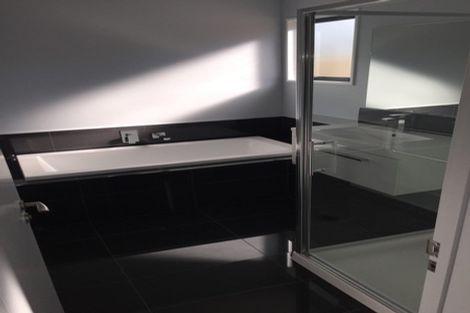 Photo of property in 63 Faringdon Boulevard, Rolleston, 7615