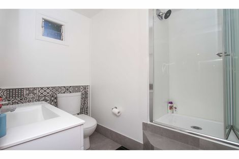 Photo of property in 19f1 Mcdowell Crescent, Hillcrest, Auckland, 0627