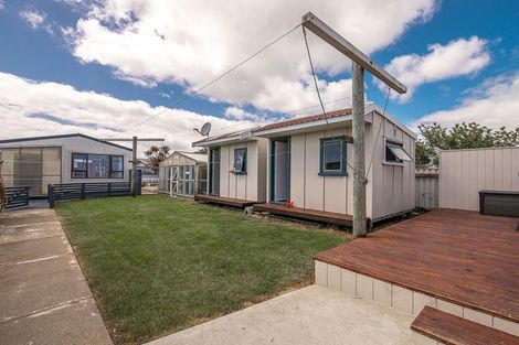 Photo of property in 29 Romilly Street, Westport, 7825