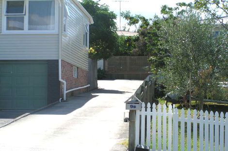 Photo of property in 2/9 Tyne Road, Forrest Hill, Auckland, 0620