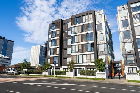 Photo of property in Frank Sargeson Apts, 207/74 Anzac Street, Takapuna, Auckland, 0622