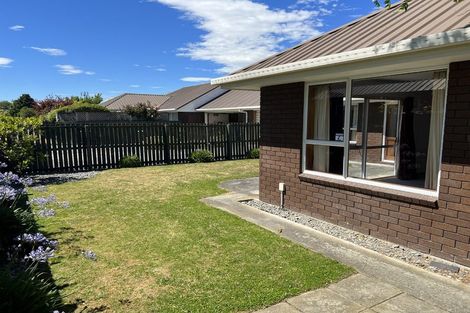 Photo of property in 3 Claverley Gardens, Avonhead, Christchurch, 8042