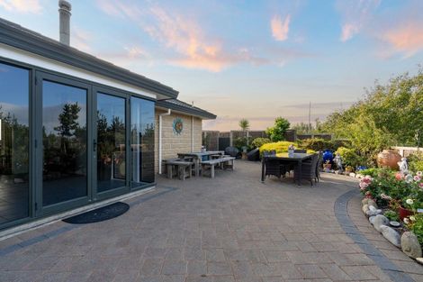 Photo of property in 55 Pukenamu Road, Te Horo, Otaki, 5581