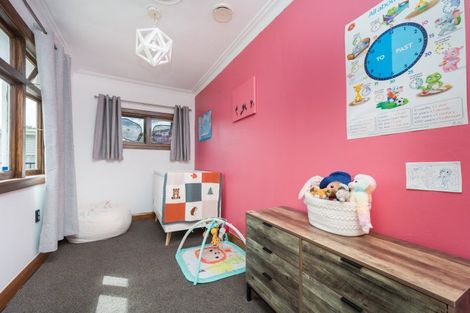 Photo of property in 28 Matamau Street, Palmerston North, 4414