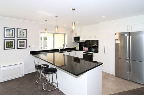 Photo of property in 60 Feist Street, Carterton, 5713
