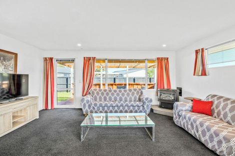 Photo of property in 10a Branksome Place, Parklands, Christchurch, 8083