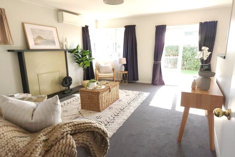 Photo of property in 14 Shanly Street, Waipawa, 4210