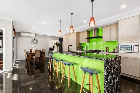 Photo of property in 10 Omaka Place, Aotea, Porirua, 5024