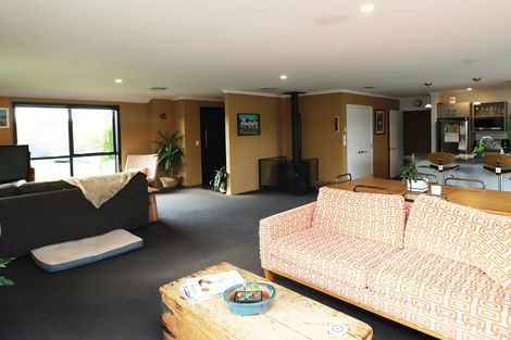 Photo of property in 17 Blue Stone Drive, Waiareka Junction, Oamaru, 9401