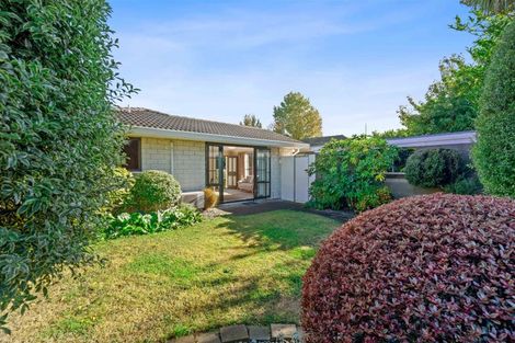 Photo of property in 14 Resolution Place, Bryndwr, Christchurch, 8053