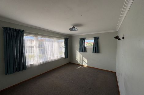 Photo of property in 21 Freyberg Street, Levin, 5510