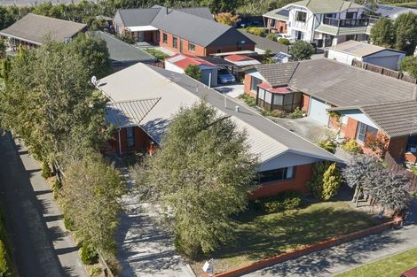 Photo of property in 52 Dunbarton Street, Redwood, Christchurch, 8051