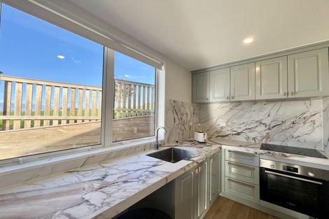 Photo of property in 42 Takurua Terrace, Orewa, 0931