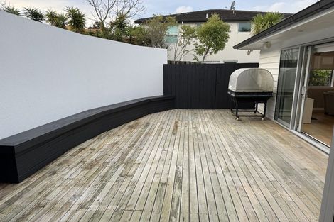 Photo of property in 2/17 Commodore Parry Road, Castor Bay, Auckland, 0620